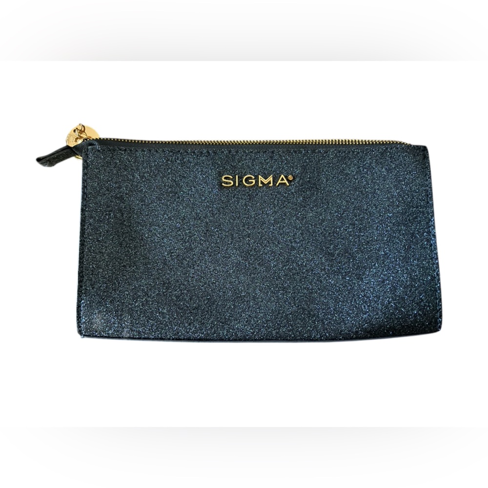 Sigma Beauty Blue Clutch Bag 

Beauty and The Beast